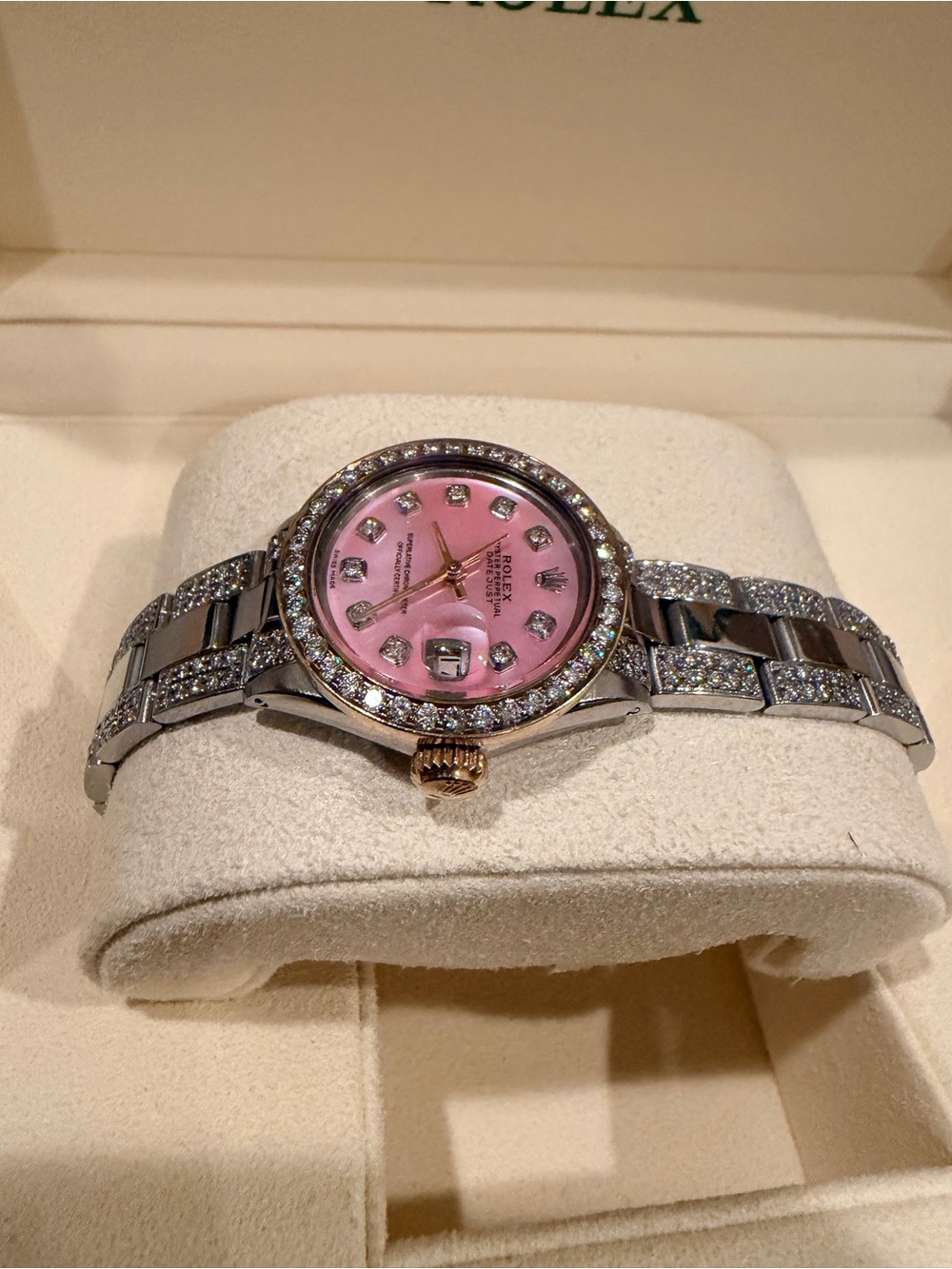 Rolex Women's Silver Bracelet Watch with Pink Diamond Dial - Picture 4 of 4